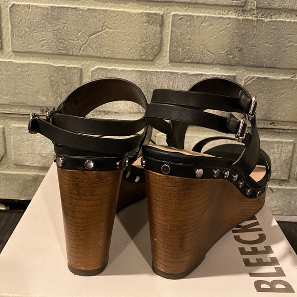 Bleecker & Bond Sandra Leather Wedge - Picture 3 of 8